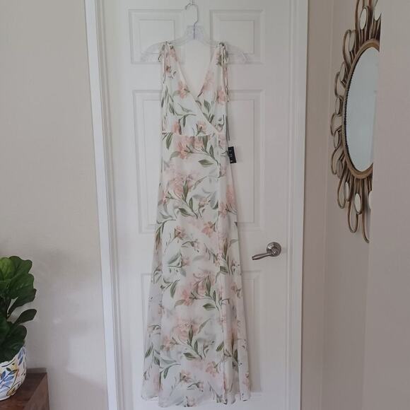 Lulus Romantic Possibilities Maxi Dress Floral Off-White S NWT - Picture 11 of 16